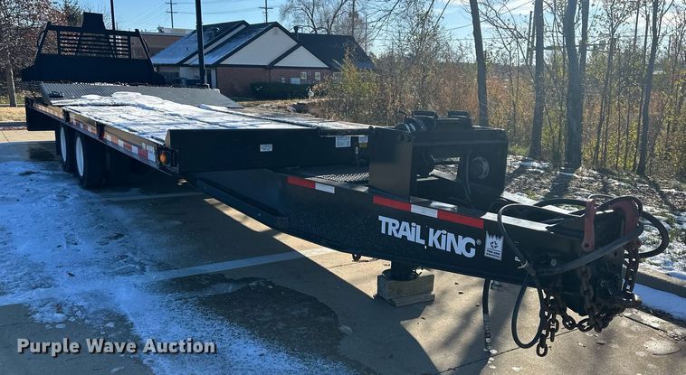image for item NL9273 2018 Trail King TK40RB  equipment trailer