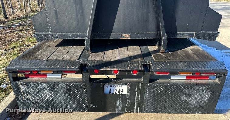 image for item NL9273 2018 Trail King TK40RB  equipment trailer