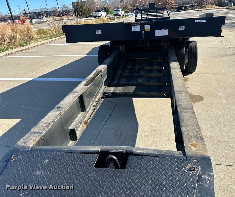 image for item NL9273 2018 Trail King TK40RB  equipment trailer