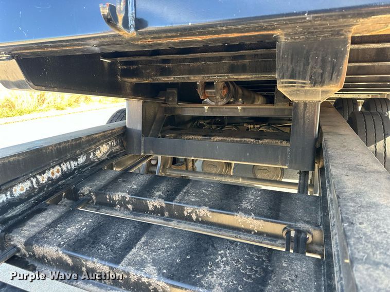 image for item NL9273 2018 Trail King TK40RB  equipment trailer