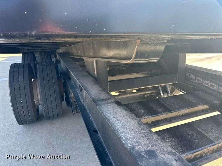 image for item NL9273 2018 Trail King TK40RB  equipment trailer