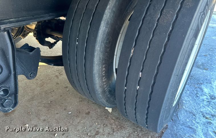 image for item NL9273 2018 Trail King TK40RB  equipment trailer