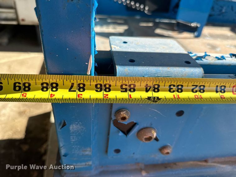 image for item NL9274 1999 Genie GS2646  scissor lift