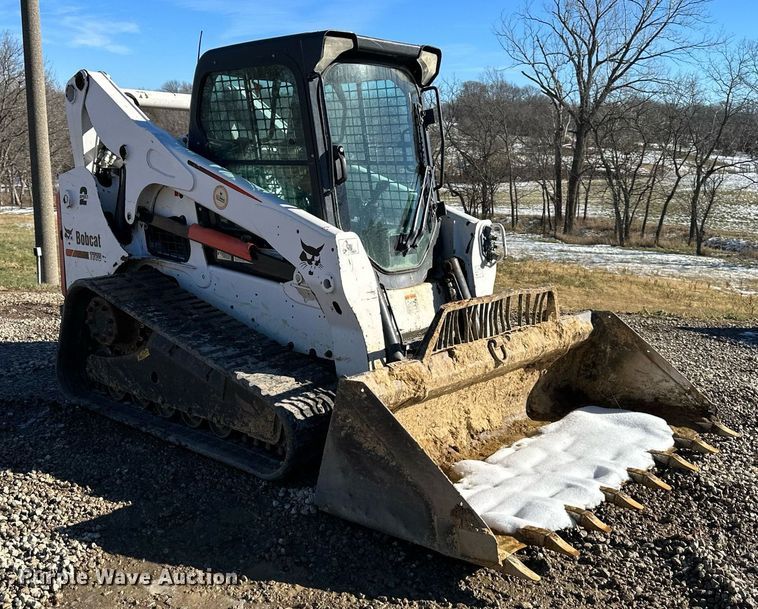 image for item NL9277 2014 Bobcat T770  tracked skid steer loader