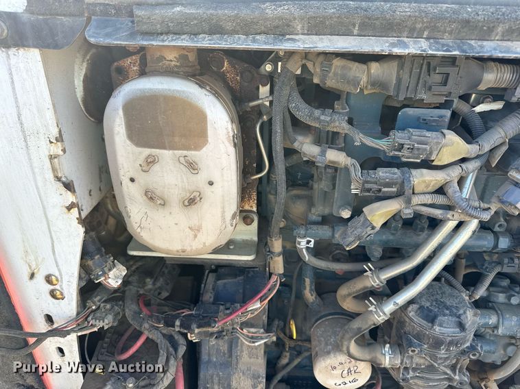 image for item NL9277 2014 Bobcat T770  tracked skid steer loader