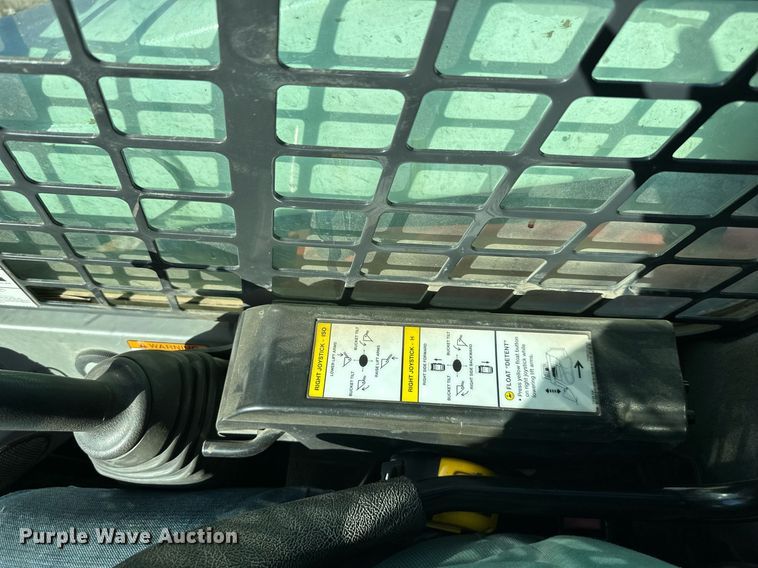 image for item NL9277 2014 Bobcat T770  tracked skid steer loader