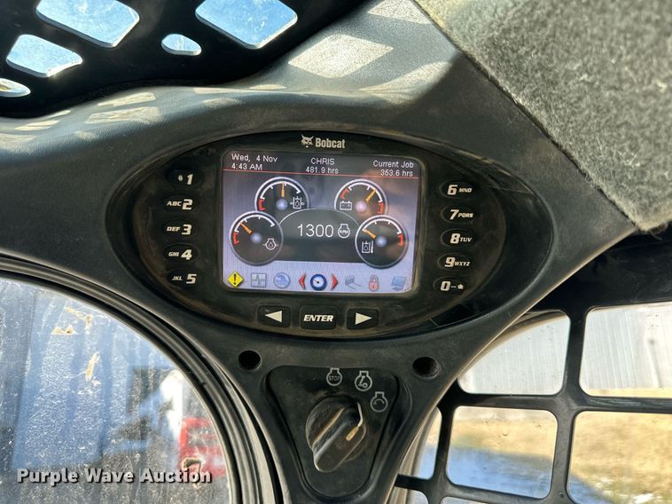 image for item NL9277 2014 Bobcat T770  tracked skid steer loader