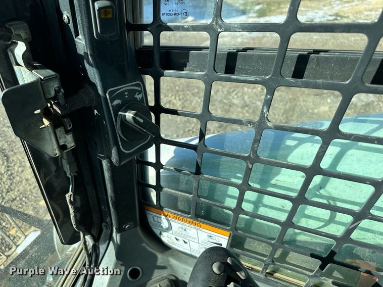 image for item NL9277 2014 Bobcat T770  tracked skid steer loader