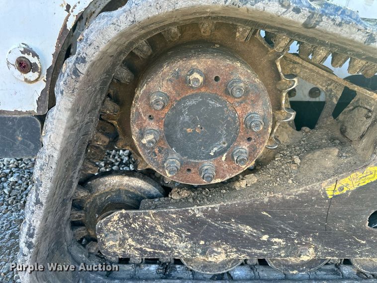 image for item NL9277 2014 Bobcat T770  tracked skid steer loader