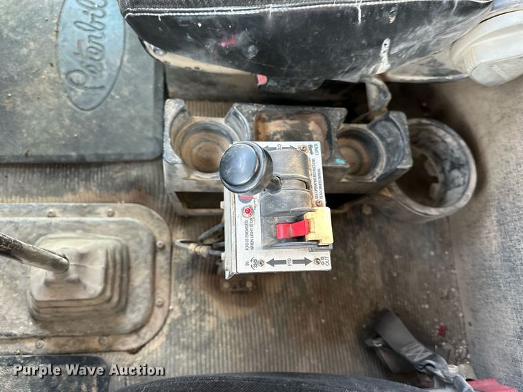 image for item NL9290 2006 Peterbilt 335  dump truck