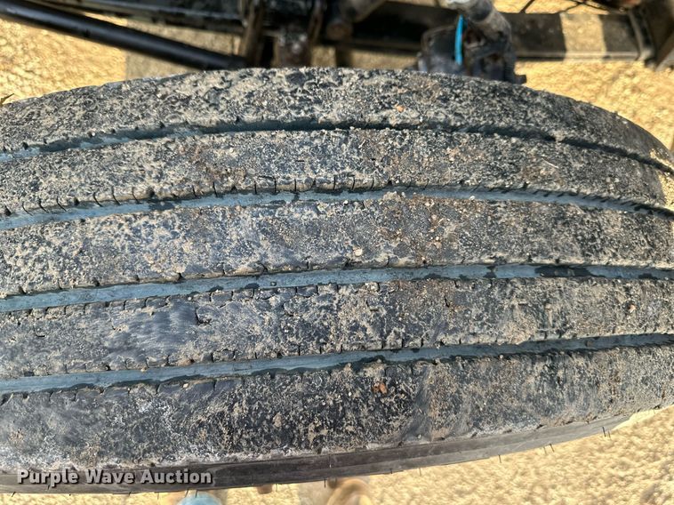 image for item NL9290 2006 Peterbilt 335  dump truck