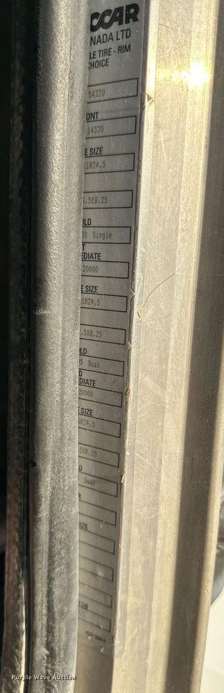 image for item NL9290 2006 Peterbilt 335  dump truck