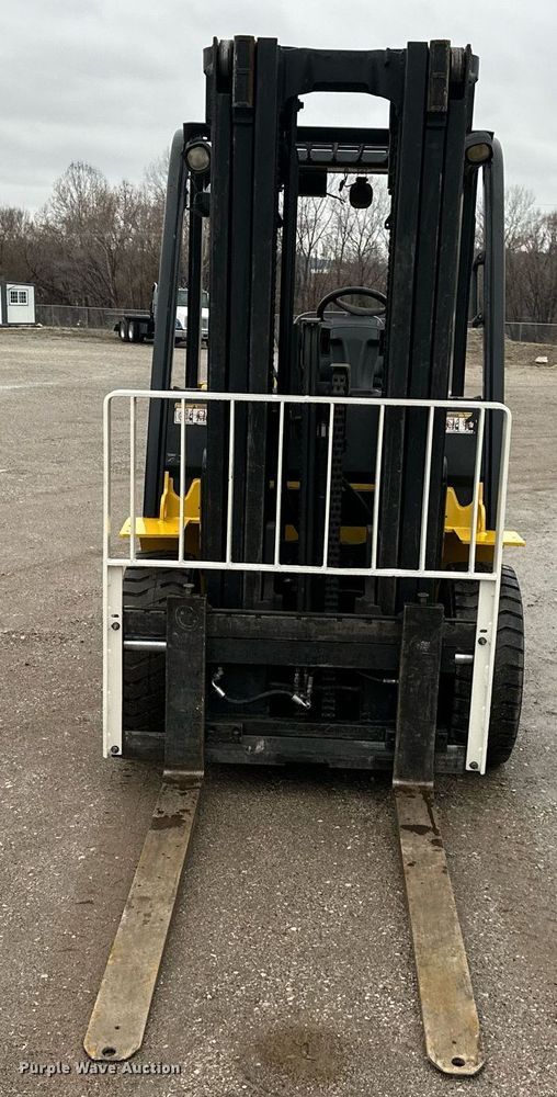 image for item NL9297 2013 Yale GDP080VXNKGE094  forklift