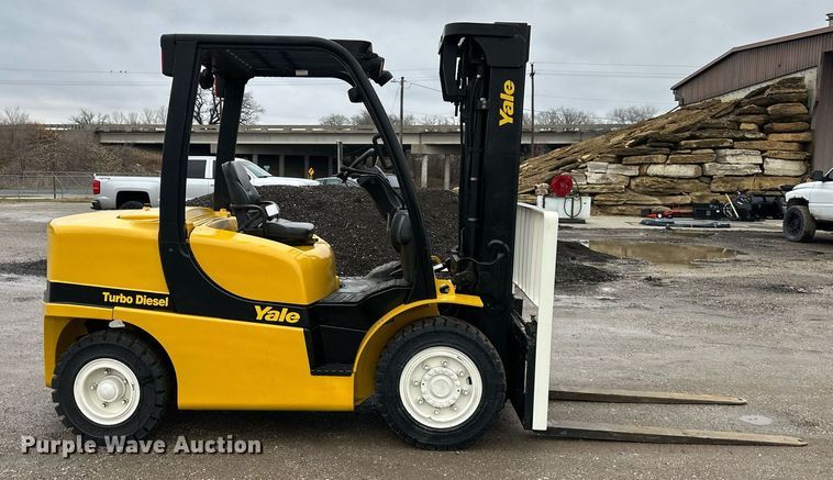 image for item NL9297 2013 Yale GDP080VXNKGE094  forklift