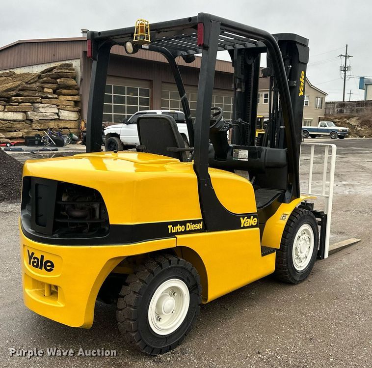 image for item NL9297 2013 Yale GDP080VXNKGE094  forklift
