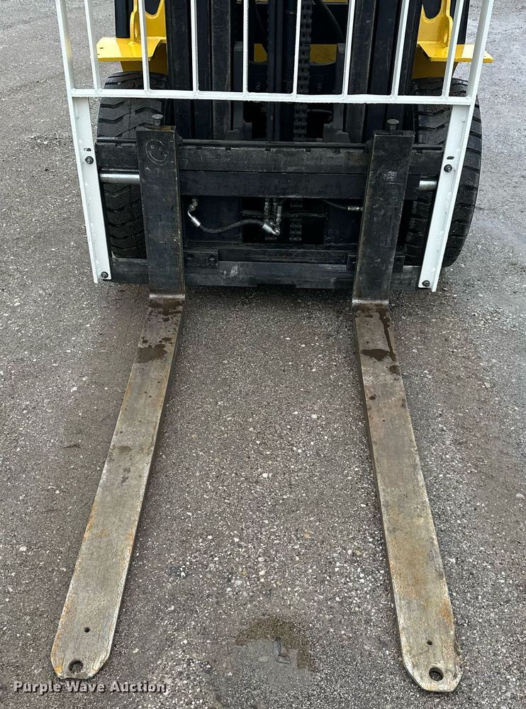 image for item NL9297 2013 Yale GDP080VXNKGE094  forklift