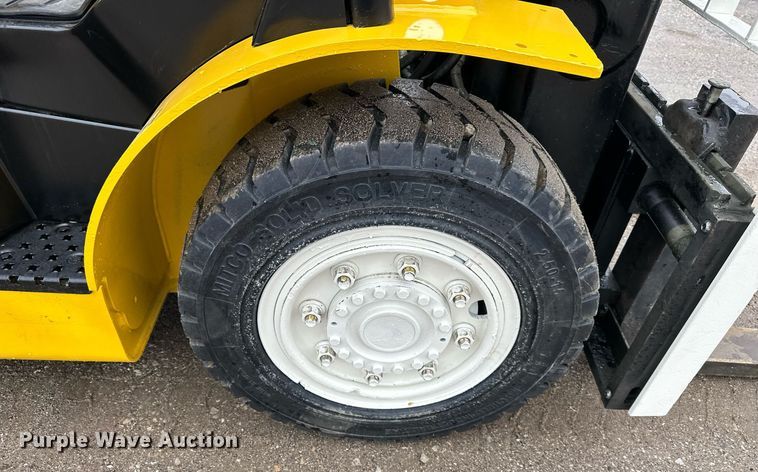 image for item NL9297 2013 Yale GDP080VXNKGE094  forklift