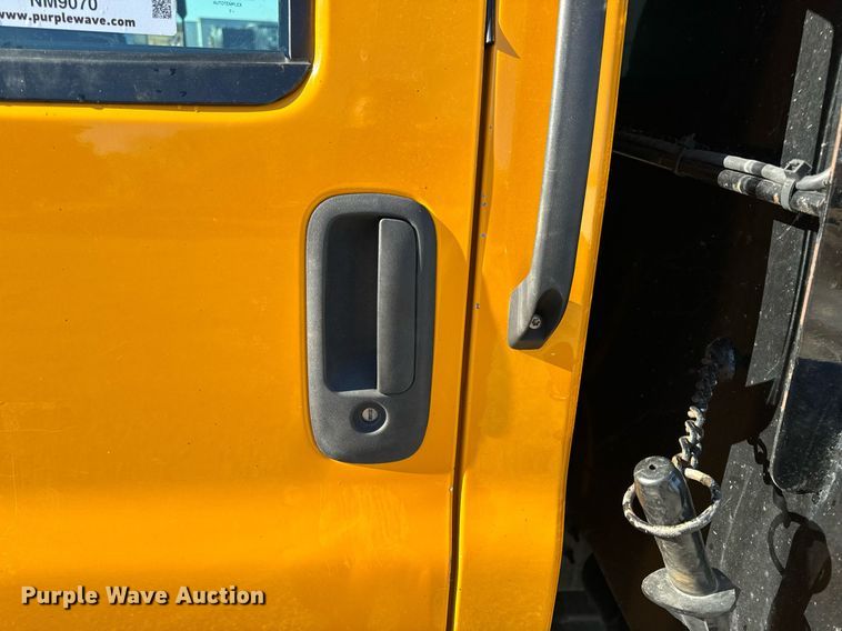 image for item NM9070 2008 Chevrolet C4500  dump truck