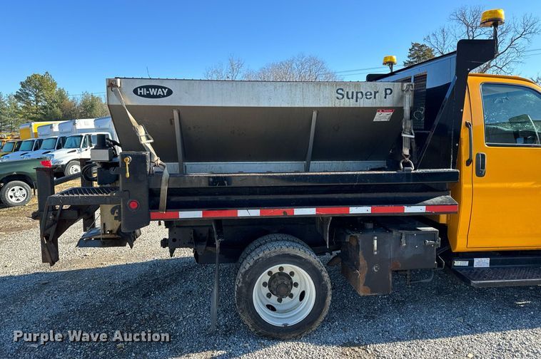 image for item NM9070 2008 Chevrolet C4500  dump truck