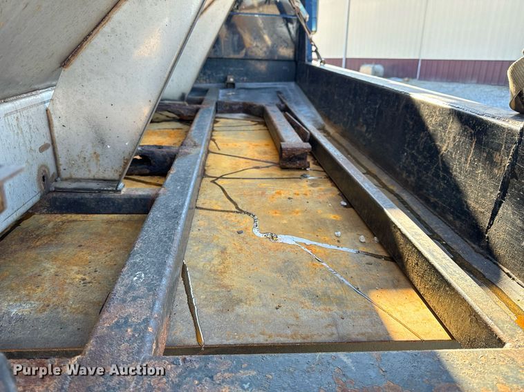 image for item NM9070 2008 Chevrolet C4500  dump truck