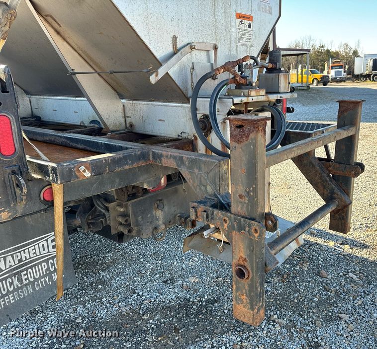 image for item NM9070 2008 Chevrolet C4500  dump truck