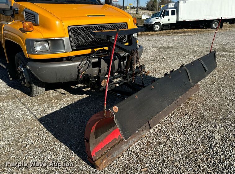 image for item NM9070 2008 Chevrolet C4500  dump truck