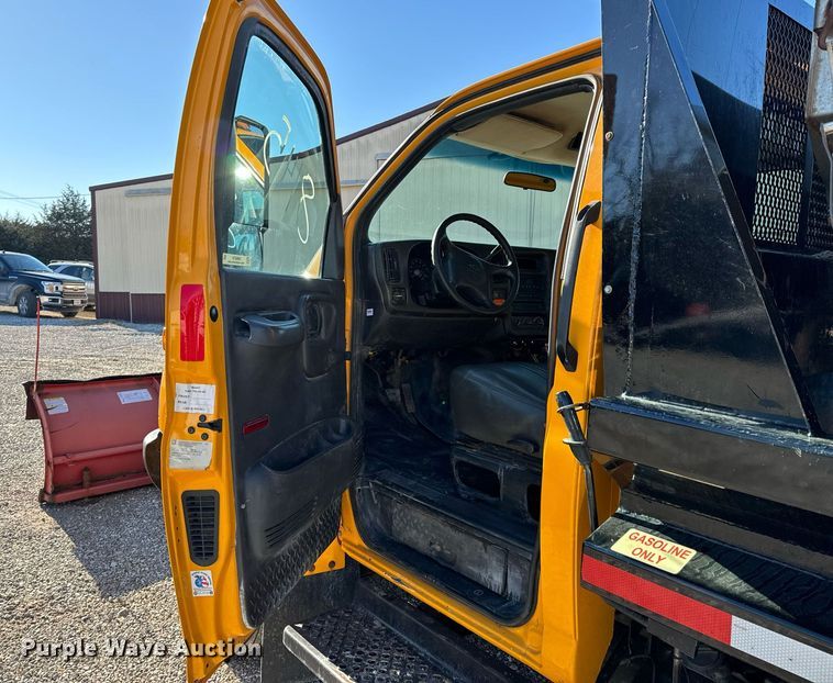 image for item NM9070 2008 Chevrolet C4500  dump truck