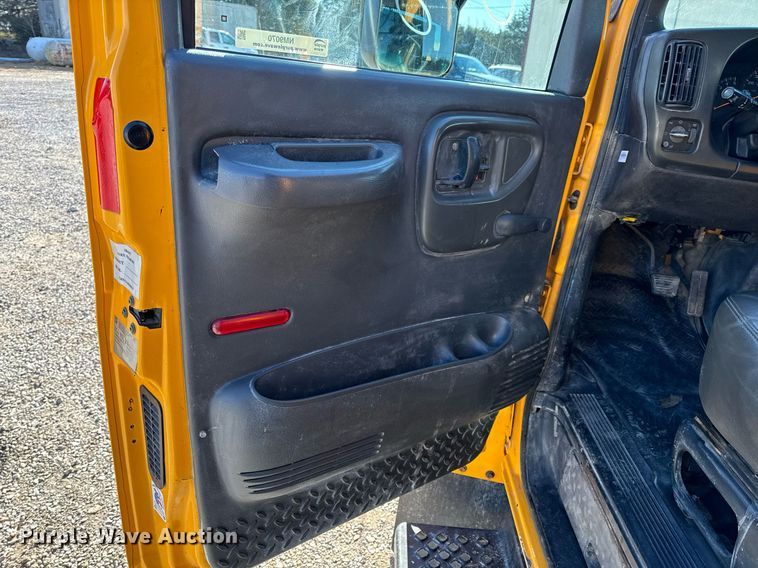 image for item NM9070 2008 Chevrolet C4500  dump truck