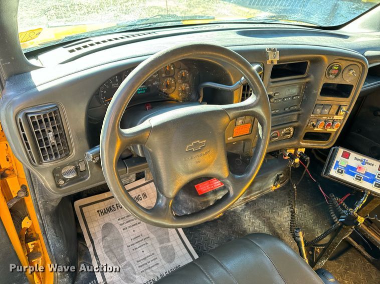 image for item NM9070 2008 Chevrolet C4500  dump truck