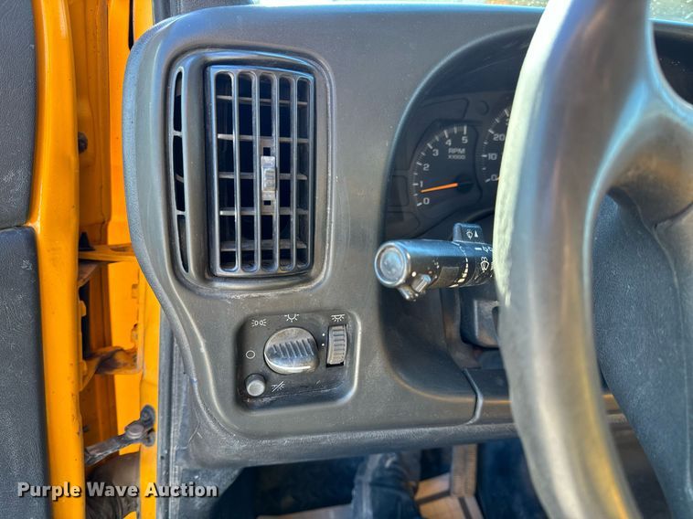 image for item NM9070 2008 Chevrolet C4500  dump truck