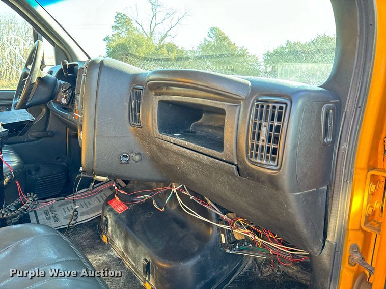 image for item NM9070 2008 Chevrolet C4500  dump truck