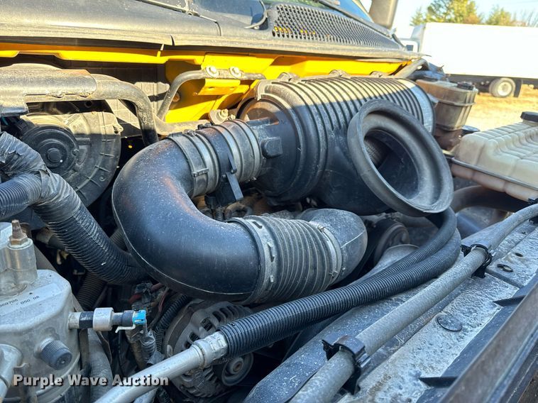 image for item NM9070 2008 Chevrolet C4500  dump truck