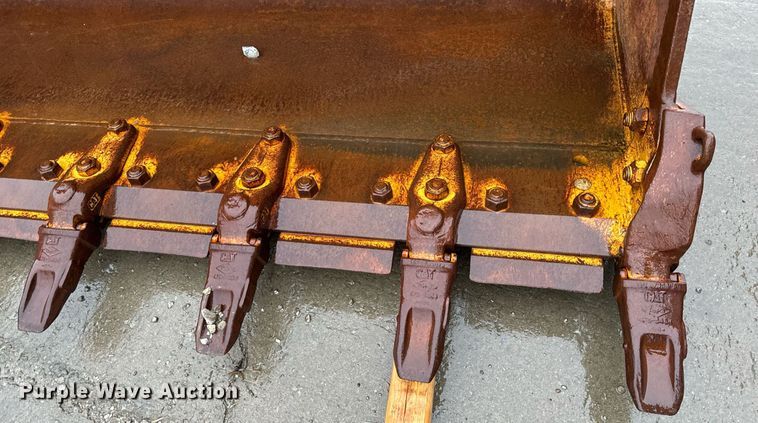 image for item NM9073 Caterpillar  122" W bucket