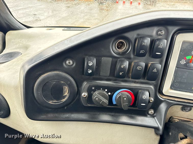 image for item NM9074 2015 Caterpillar 745C  haul truck