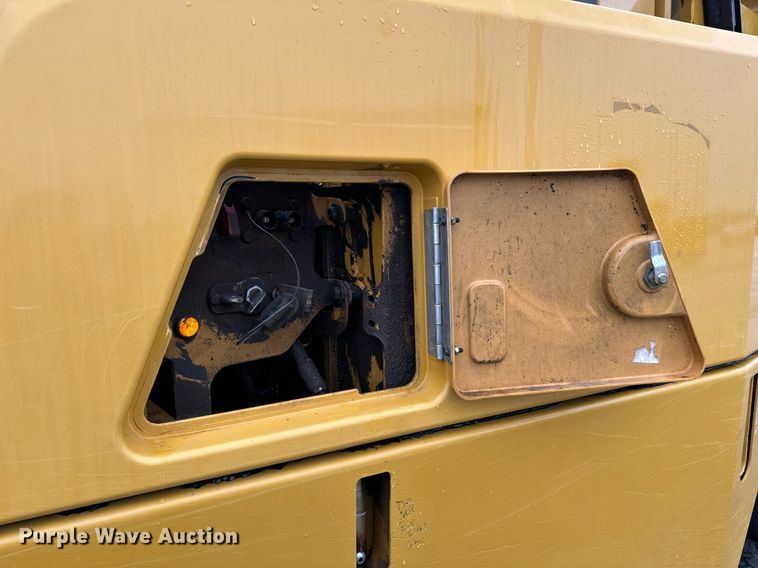 image for item NM9074 2015 Caterpillar 745C  haul truck