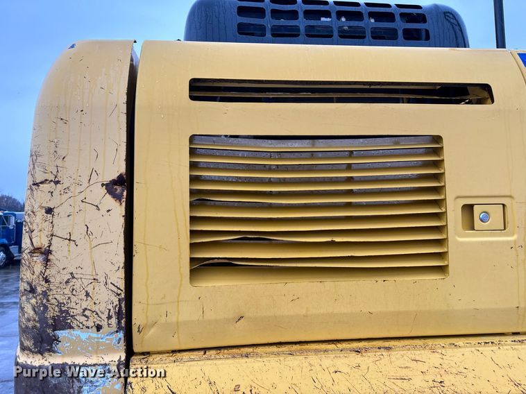 image for item NM9075 2014 Komatsu PC360LC-10  excavator