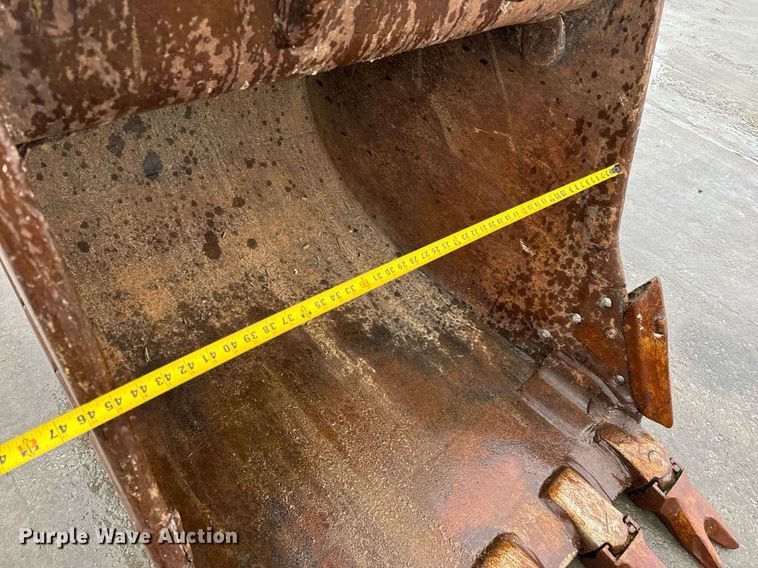 image for item NM9075 2014 Komatsu PC360LC-10  excavator