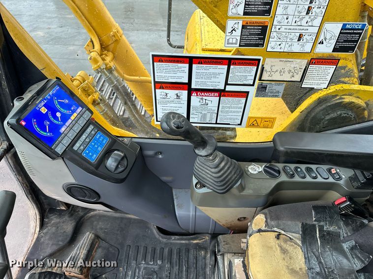 image for item NM9075 2014 Komatsu PC360LC-10  excavator