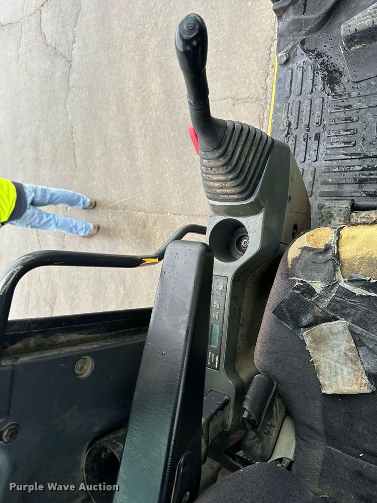 image for item NM9075 2014 Komatsu PC360LC-10  excavator