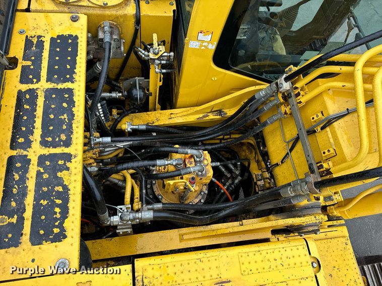 image for item NM9075 2014 Komatsu PC360LC-10  excavator