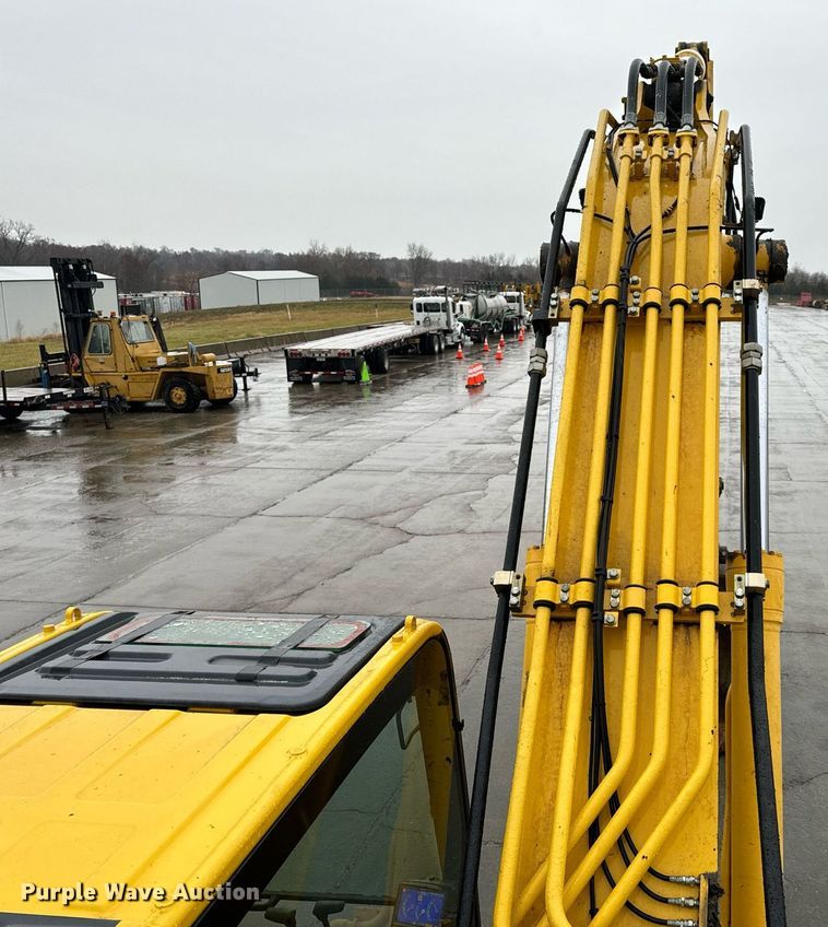 image for item NM9075 2014 Komatsu PC360LC-10  excavator