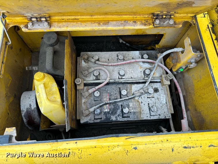 image for item NM9075 2014 Komatsu PC360LC-10  excavator