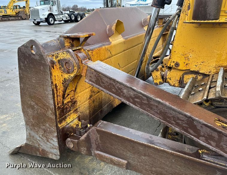image for item NM9077 2012 Caterpillar D8T  dozer