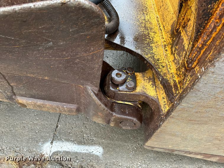 image for item NM9077 2012 Caterpillar D8T  dozer