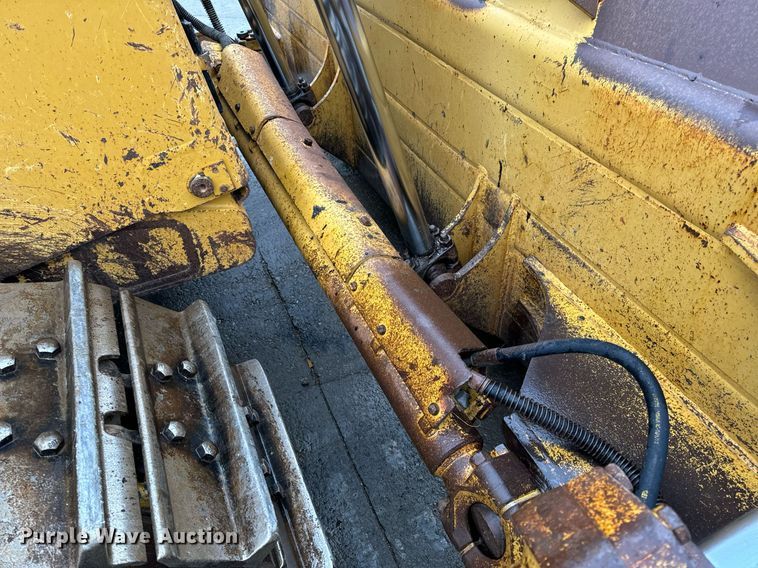 image for item NM9077 2012 Caterpillar D8T  dozer