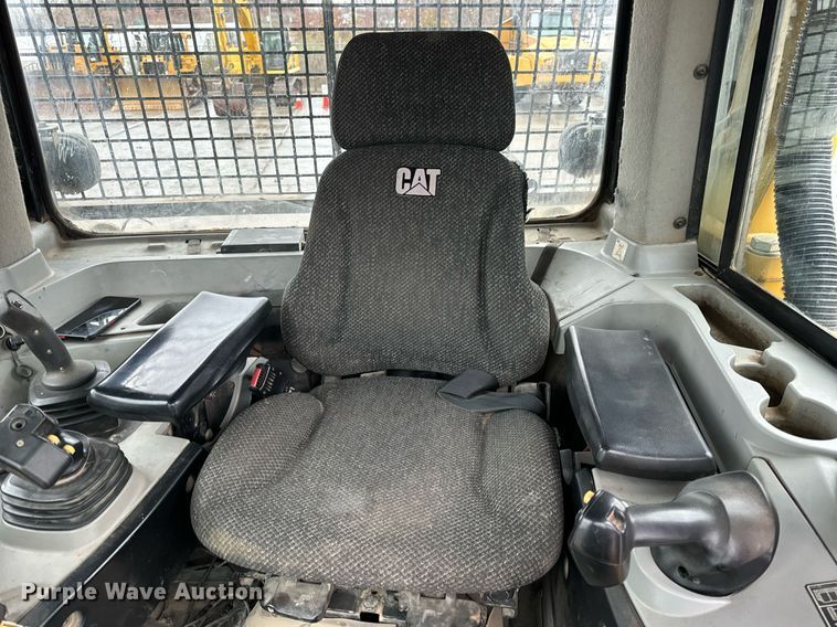 image for item NM9077 2012 Caterpillar D8T  dozer