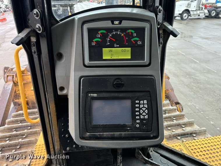 image for item NM9077 2012 Caterpillar D8T  dozer