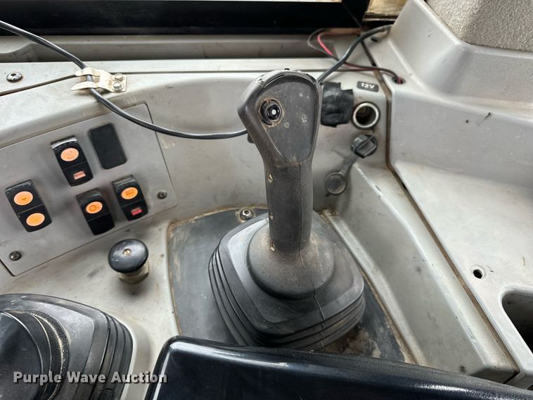 image for item NM9077 2012 Caterpillar D8T  dozer