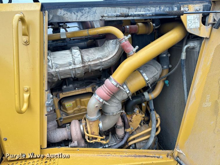 image for item NM9077 2012 Caterpillar D8T  dozer