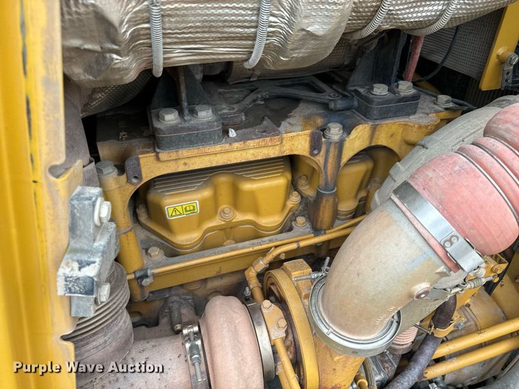 image for item NM9077 2012 Caterpillar D8T  dozer